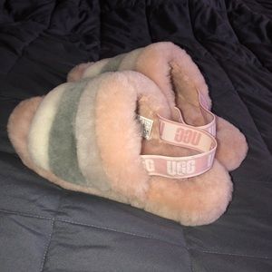 NEW UGG Fluff Yeah Slides